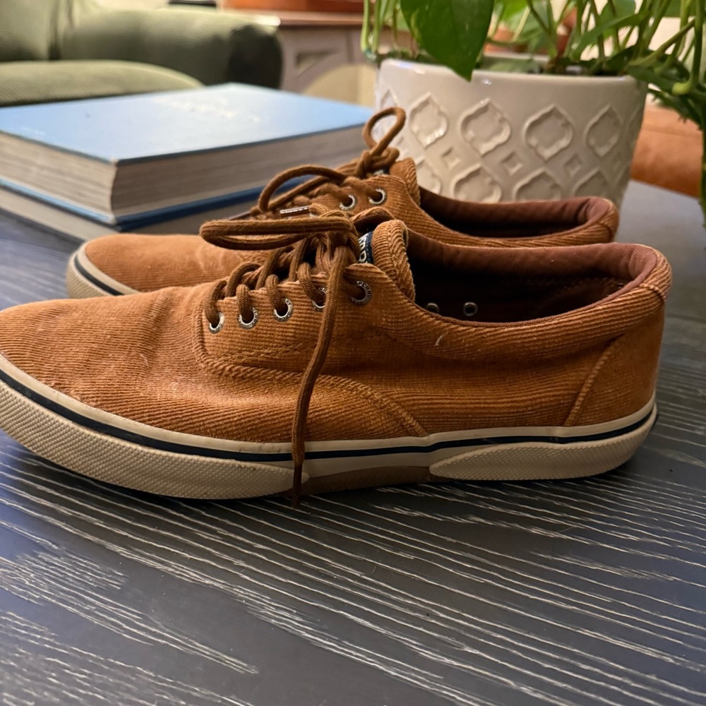 Men’s Sperry Halyard CVO Corduroy Sneaker in Mustard. Size 10.5 - Picture 5 of 9